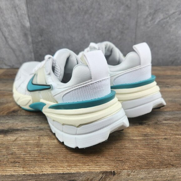 Nike V2K Run Size 8 Womens White Dusty Cactus Teal Running Casual Shoes - Picture 11 of 15